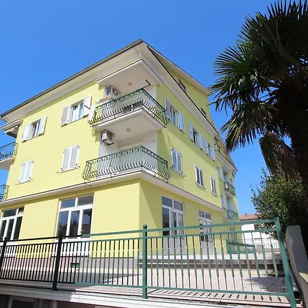 Apartment Matika
